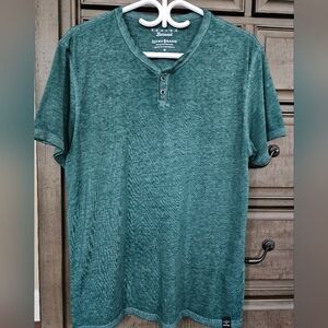 Men's Lucky brand t-shirt